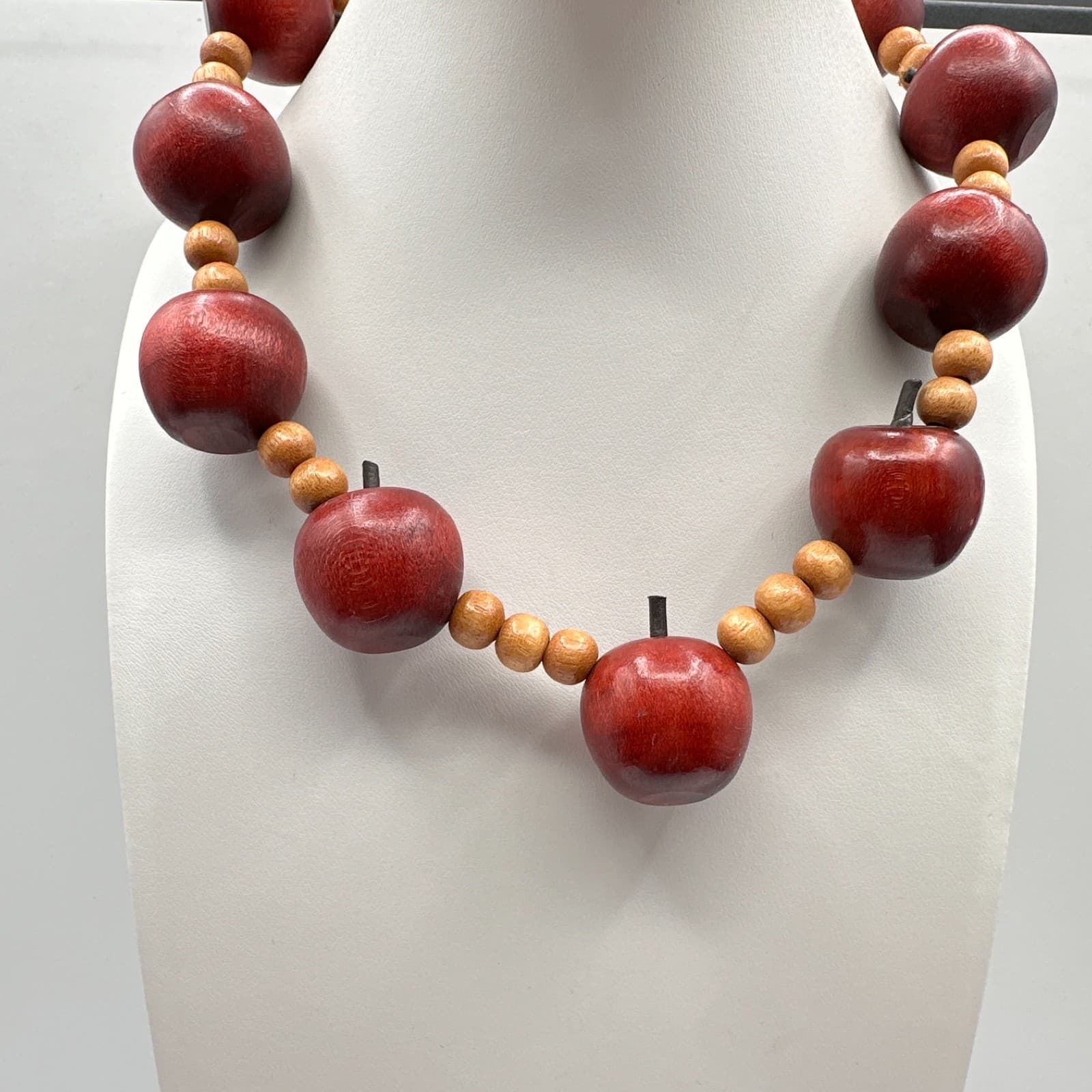 Vintage 90s Red Wood Apple Bead Necklace Boho Retro Women's Classic Jewelry - Image 1