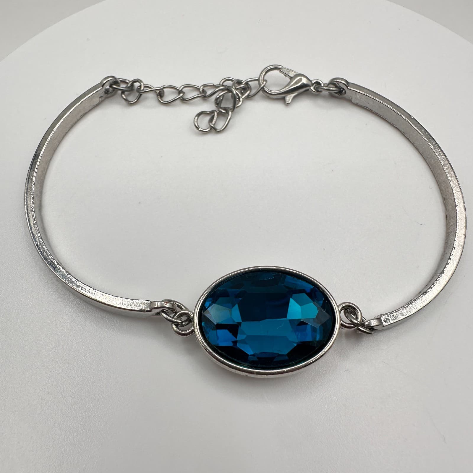 Vintage Y2K Silver Tone Blue Crystal Bracelet Definitely Dashing Boho Jewelry - Image 1