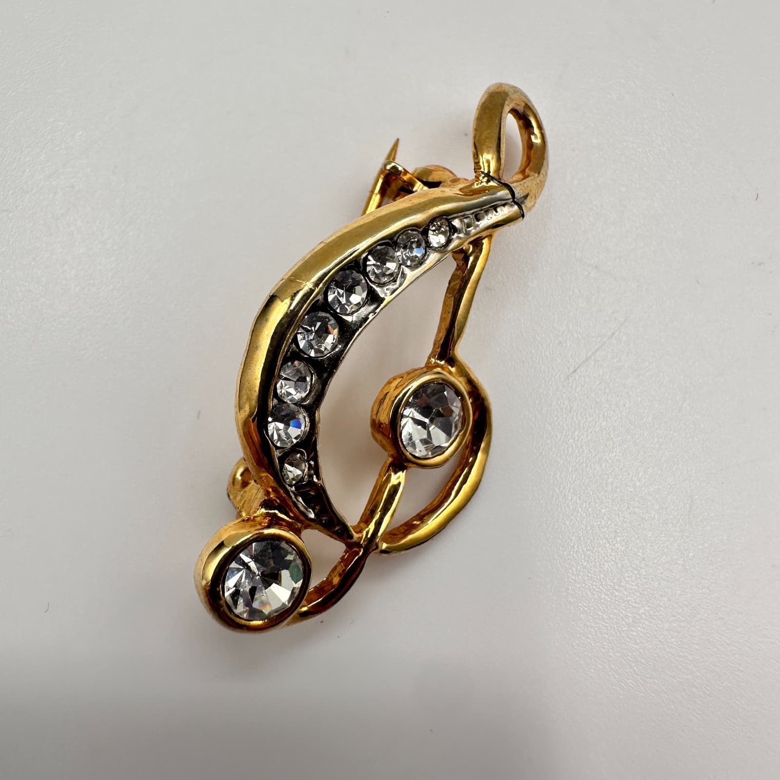 Vintage Y2K Gold Tone Treble Clef Brooch Pin Clear Rhinestone Women's Jewelry - Image 1