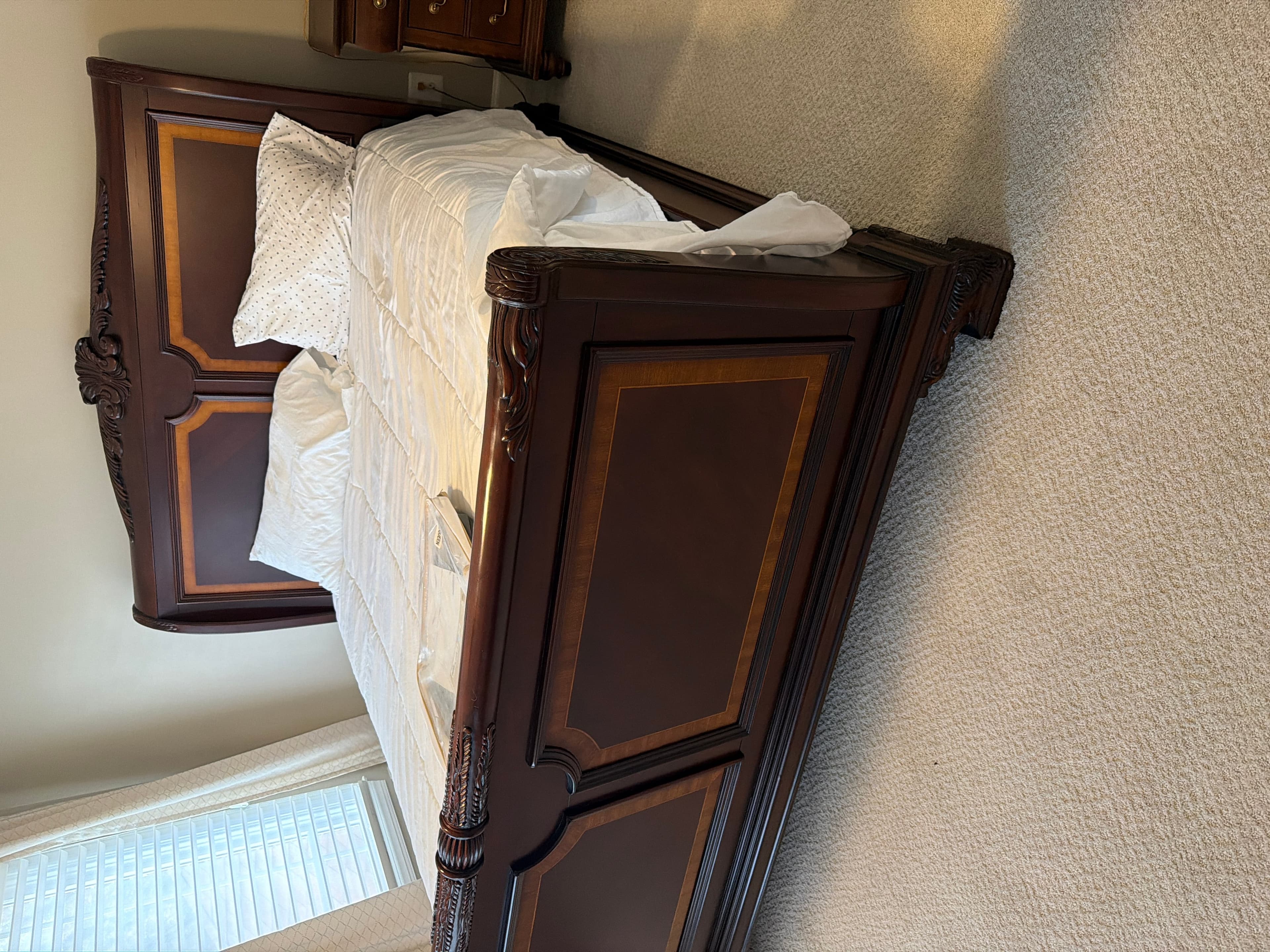 King Size Sleigh Bed with Intricate Carvings - Image 1