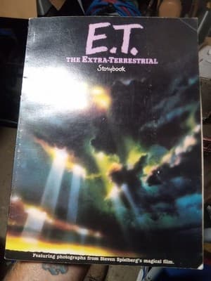 Vintage E.T. The Extra-Terrestrial Storybook 1982 Spielberg Movie HC Book ET - Image 1
