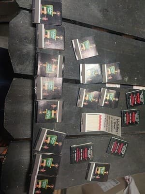 Lot of 20 Vintage Holiday Inn St. Louis-Northeast Matchbooks Unstruck Full NOS - Image 1