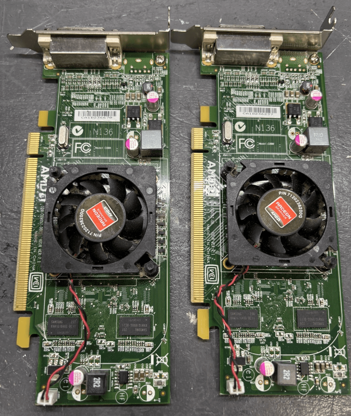 Lot of 2 Dell AMD Radeon HD 512MB DDR3 Low Profile Desktop Video Card 01CX3M - Image 1