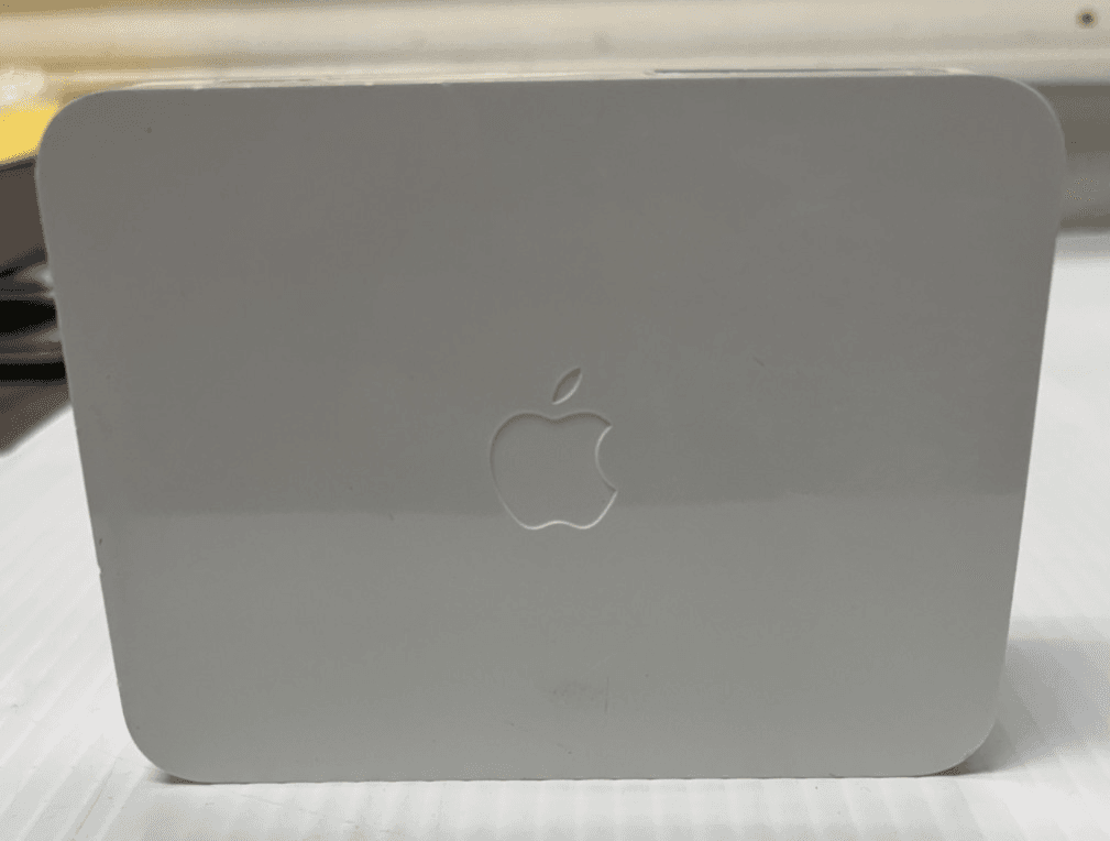 GENUINE Apple OEM A1096 Cinema Display with power cord 65 w - Image 1