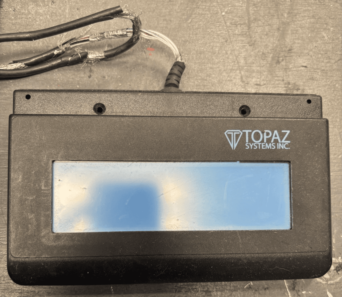Topaz SignatureGem Signature Pad T-LBK462-BSB-R turns on no further testing - Image 1