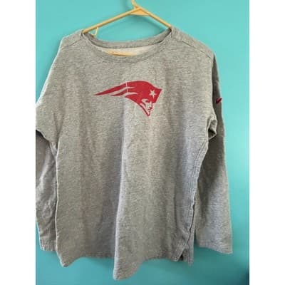 Nike NFL New England Patriots Long Sleeve T-Shirt Womens Large Gray Heather Logo - Image 1