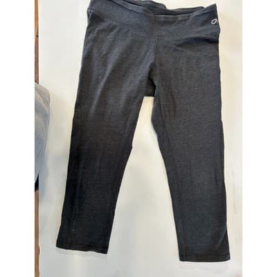 Gap Fit Fast Leggings Womens Small SR Charcoal Grey Cropped Yoga Pants Athletic - Image 1