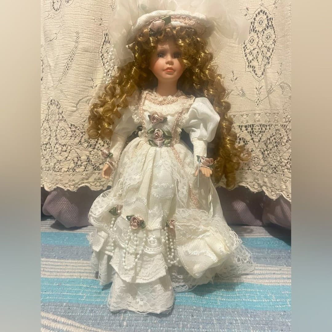 Vintage Elegant porcelain doll - Image 1