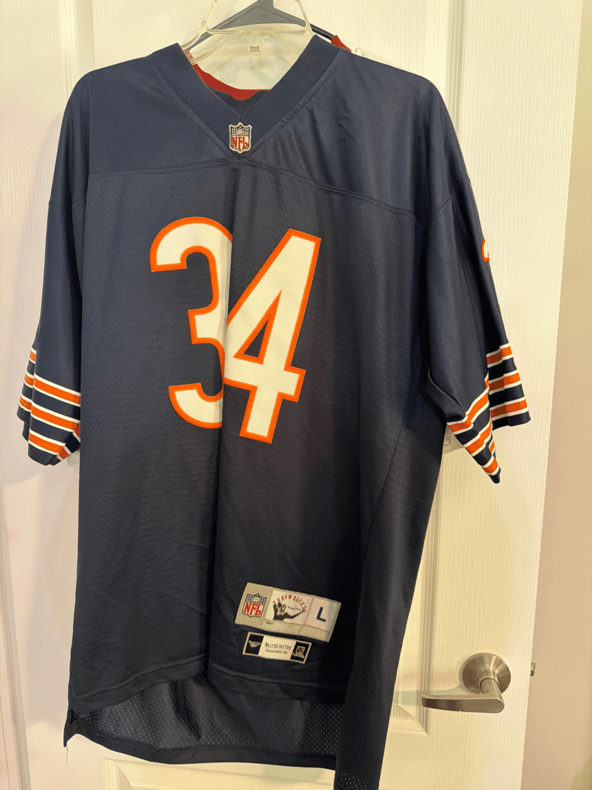 NFL Chicago Bears Walter Payton Jersey Size L
