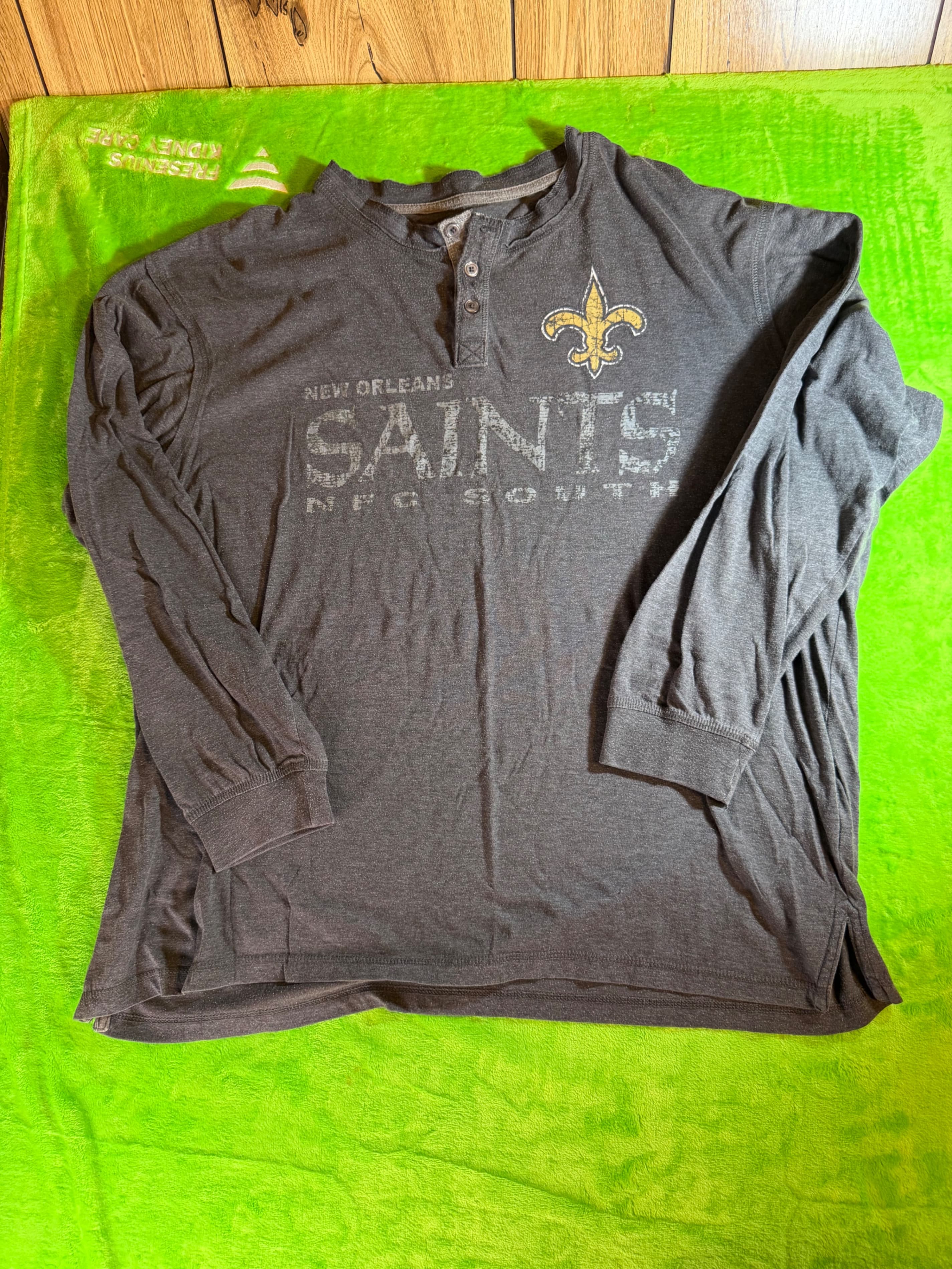 New Orleans Saints Long Sleeve Henley Shirt 2XL Gray - Image 1