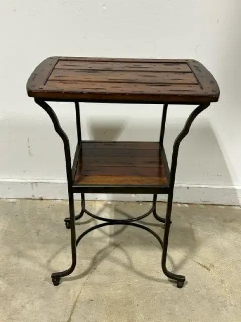 Hekman Rue de Bac wooden side table - Image 1