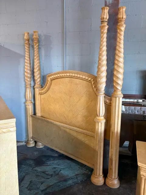 Queen Blonde 4 Poster Bedframe - Image 1
