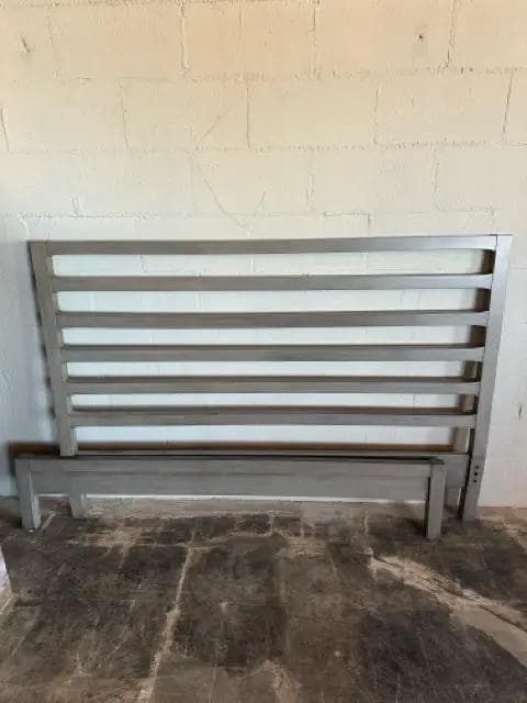 Ethan Allen Queen Huntsville Platform Bed - Image 1