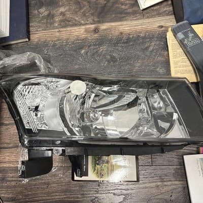 Right Headlight Assembly Compatible with 2012-2015 Chevrolet Cruze 2016 - Image 1