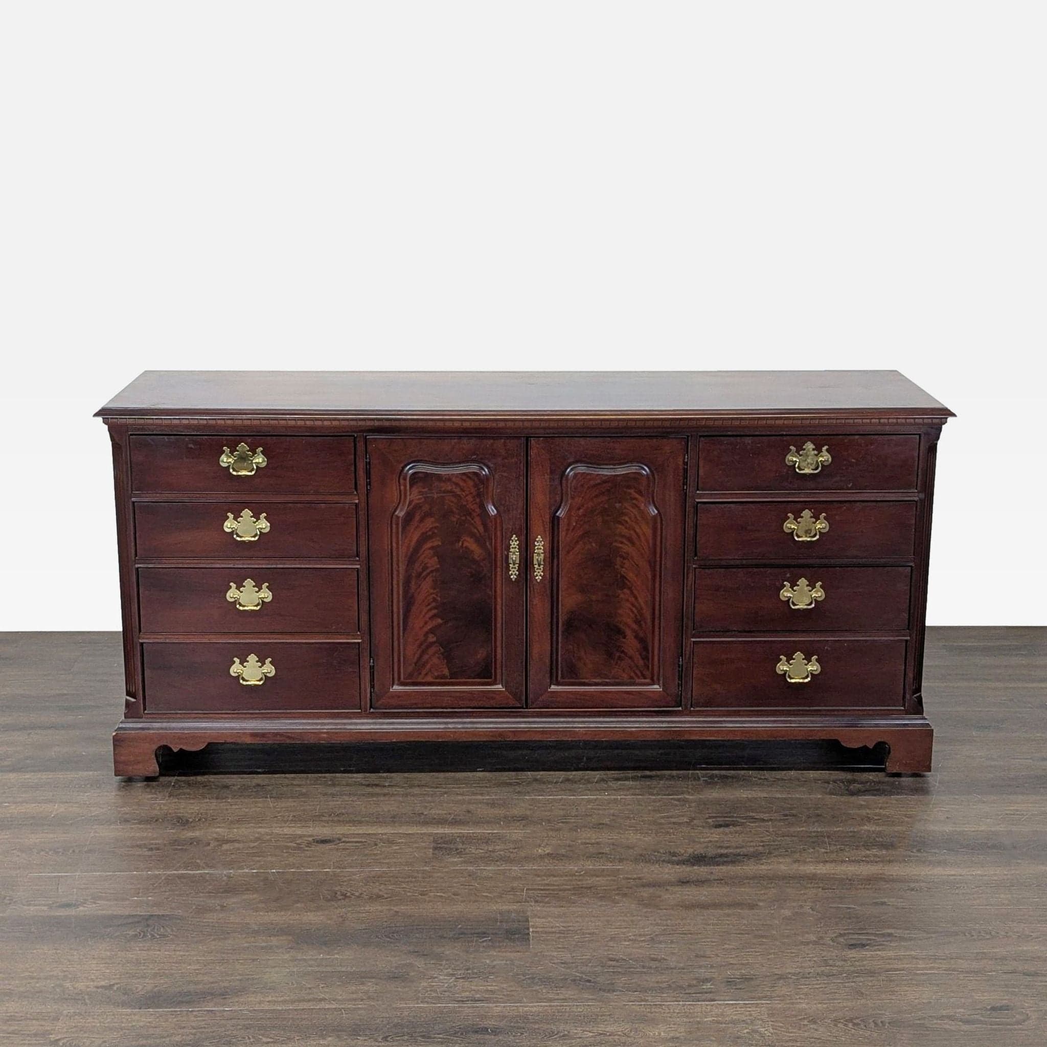 Thomasville Traditional 12-Drawer Dresser - Image 1