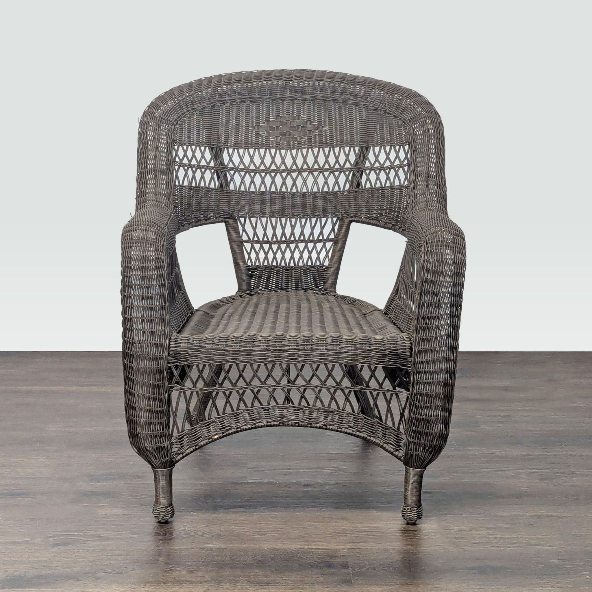 Classic Brown Wicker Outdoor Arm Chair - Sturdy and Stylish - Image 1