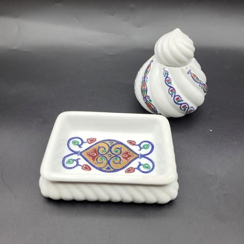 Vintage Byzantium Elizabeth Arden White Swirl Vase with Lid & Soap Trinket Dish