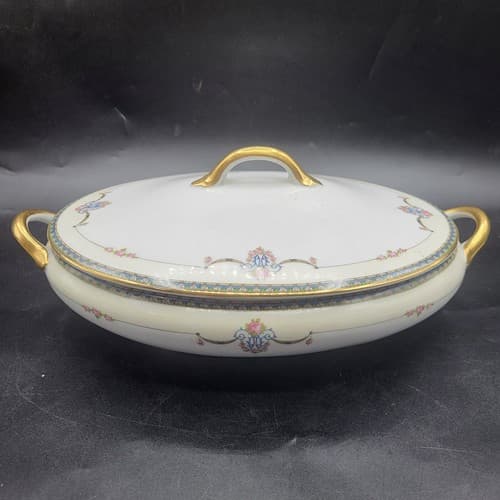 Vintage Nortiake Laureate Oval Covered Casserole Dish White Floral Swags 1921