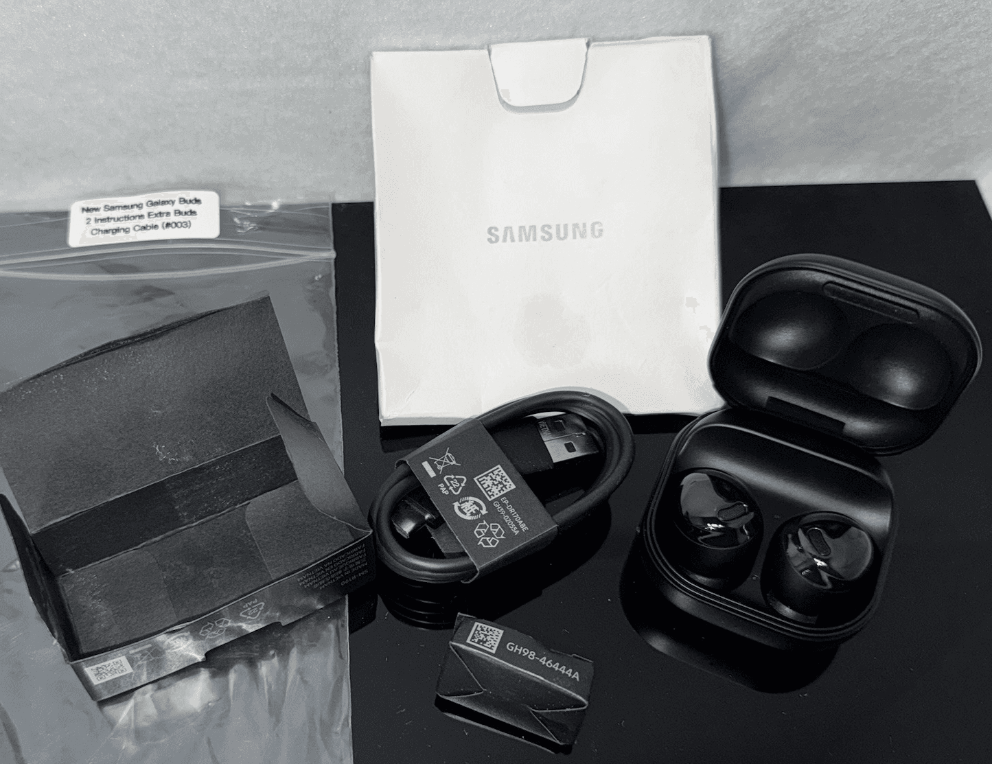 Samsung Galaxy Buds Pro Wireless Bluetooth Headphones Black - Image 1