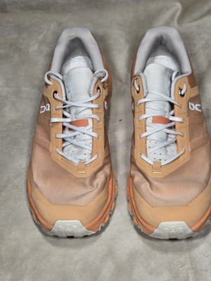 Size 9 - On Cloudventure Sand Stone/Orange - Image 1