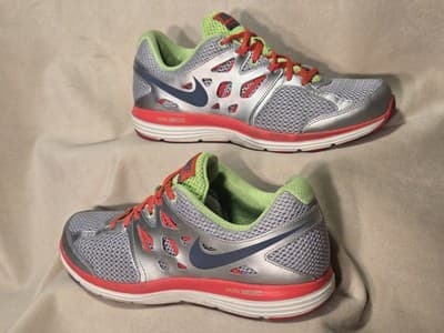 Size 9.5 - Nike Dual Fusion Lite Low Gray W - Image 1