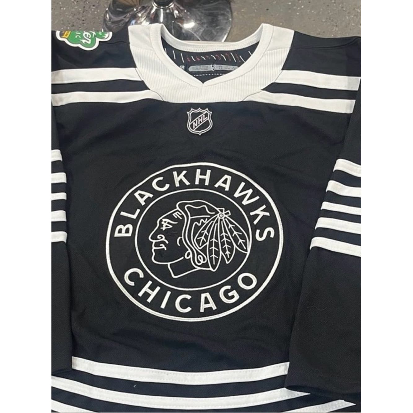 Chicago Blackhawks NHL hockey jersey - Image 1
