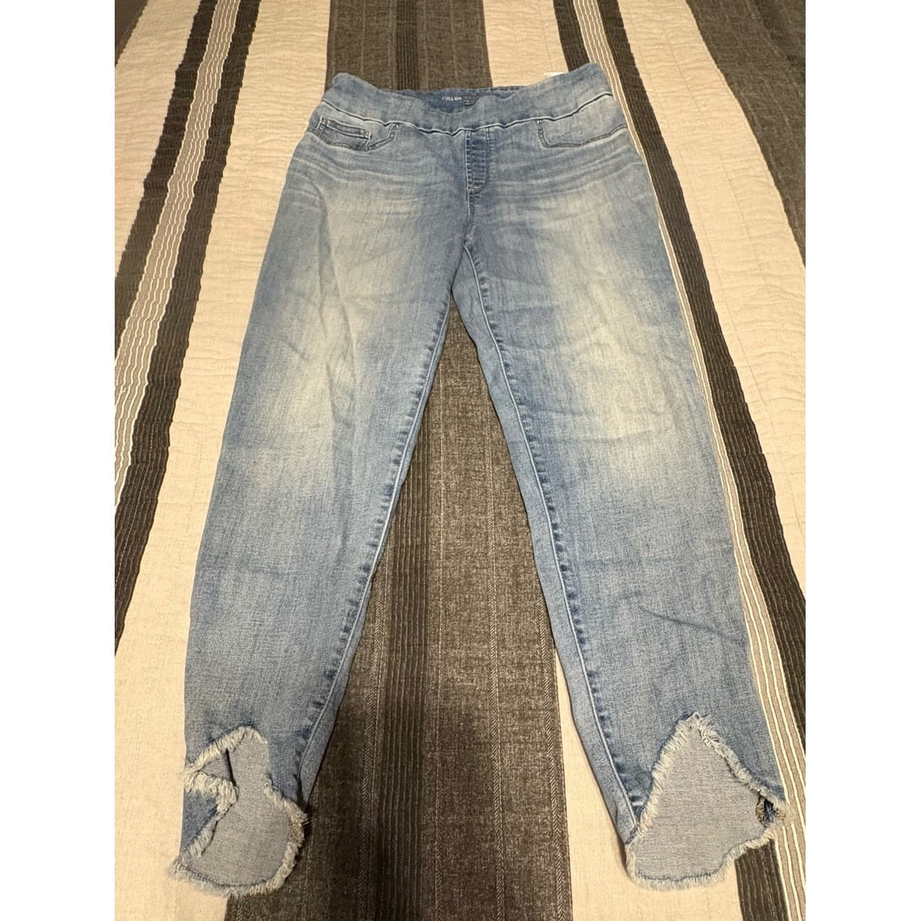 Chico's pull on jeggings ankle jeans - Image 1