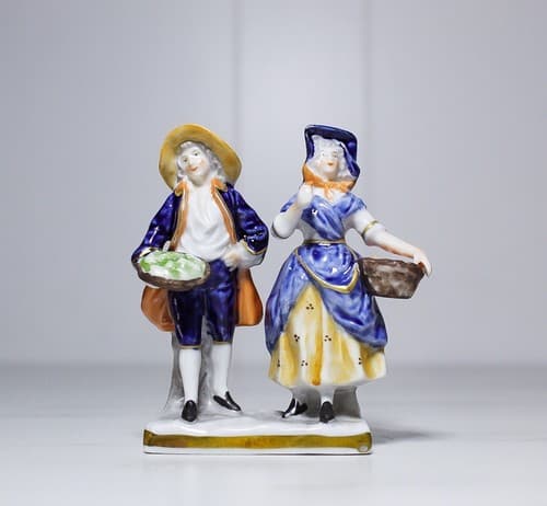 Antique Unterweissbach Dreden Hand Painted Farmers Porcelain Miniature Figurine - Image 1