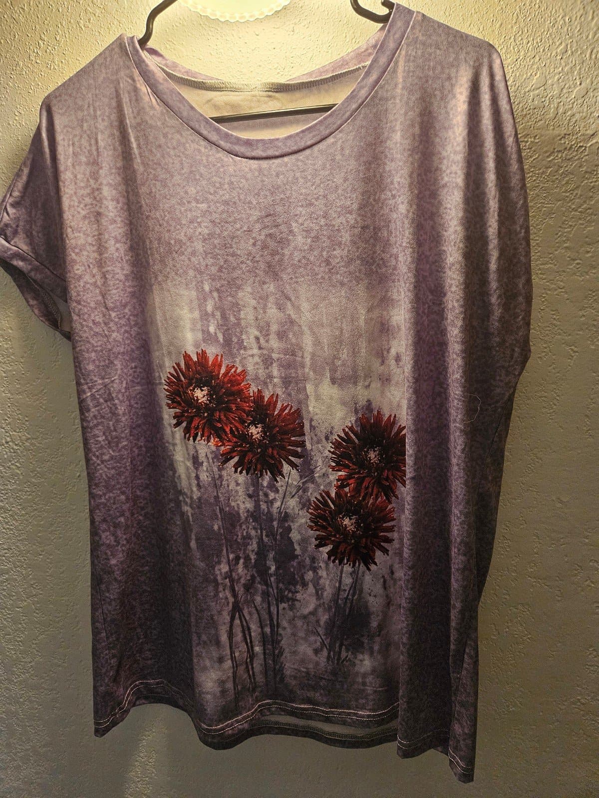 tshirt new with tags 2x - Image 1