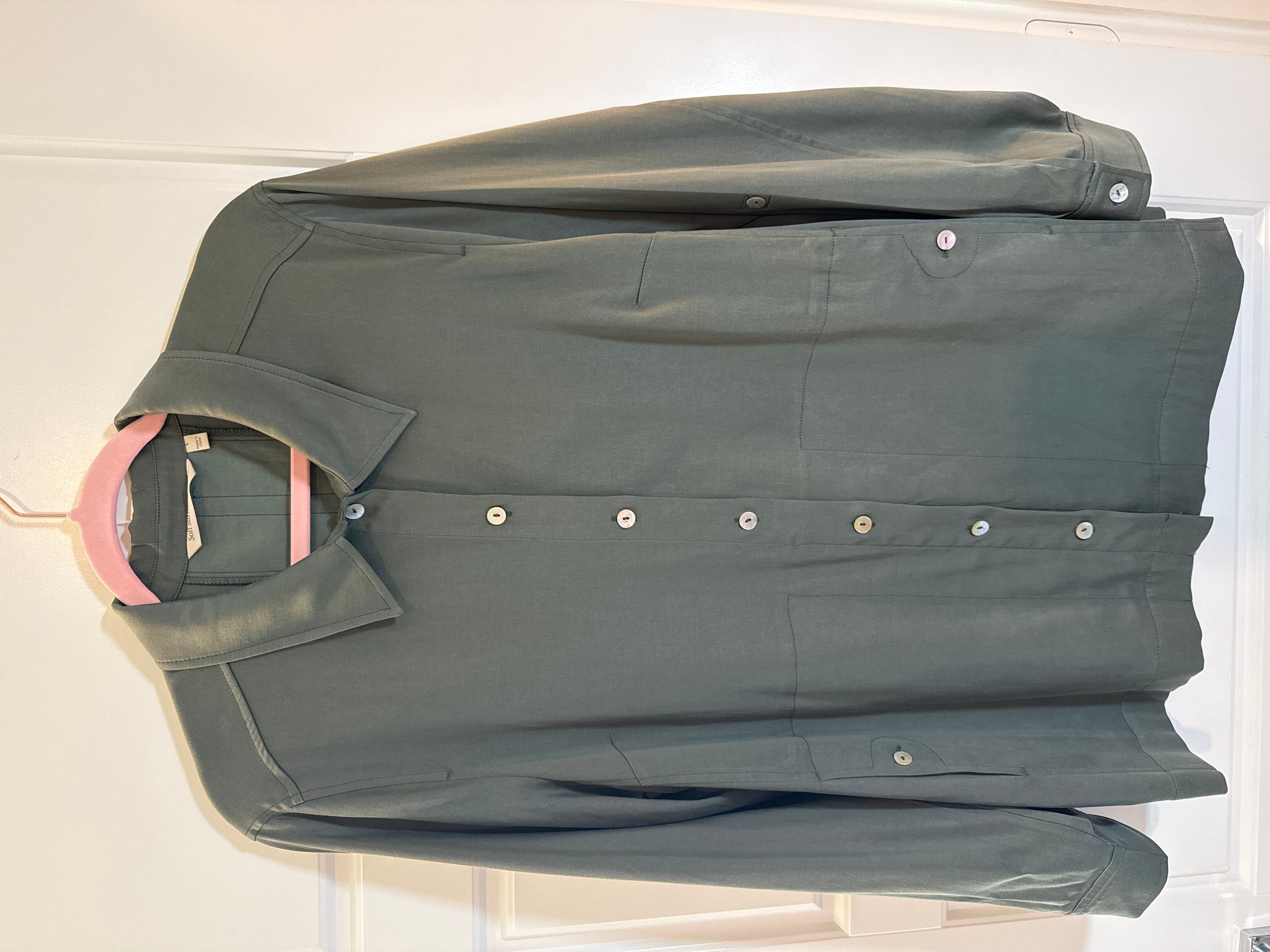 Women’s Long Sleeve Button-Up Shirt Size L - Image 1