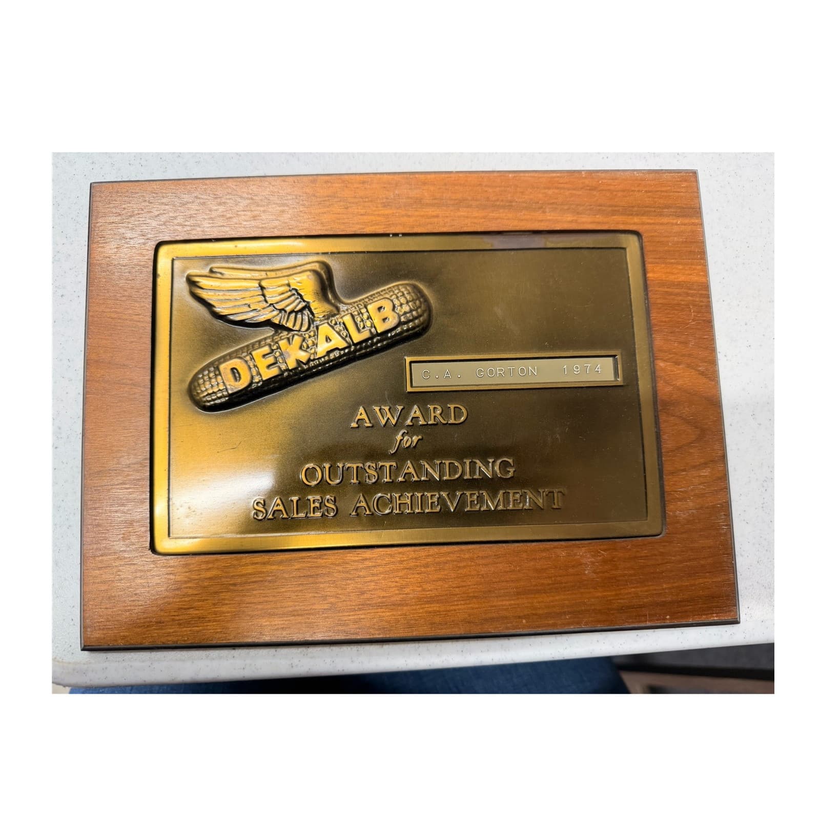 DEKALB 1974 Original Sales Achievement Award Plaque Brown Gold Agriculture