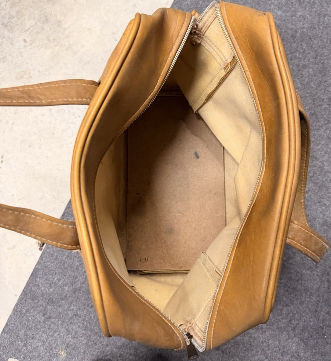 Vintage Brown Men's bowling bag with Top Handles, Zip Closure, Inner Pockets