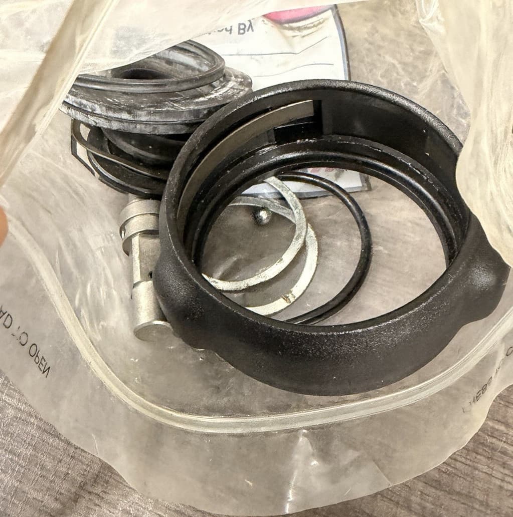 Emco Wheaton Seal & O-Ring Kit 484077 Heavy Equipment Parts Genuine Replacement