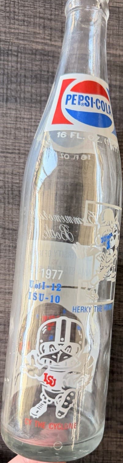 Pepsi Commemorative Bottle University of Iowa vs Iowa State 1977 Original