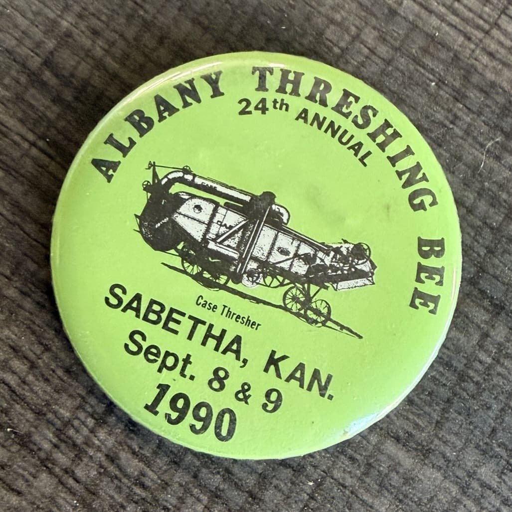 Case Albany Threshing Bee 1990 Original Green Black Agriculture Pinback Button