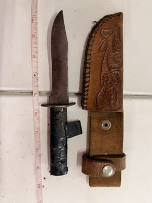 Vintage Hunting Knife Fixed Blade Clip Point Black Handle Floral Leather Sheath