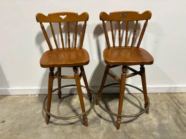 Set of 2 Oak Swivel Counter Stools