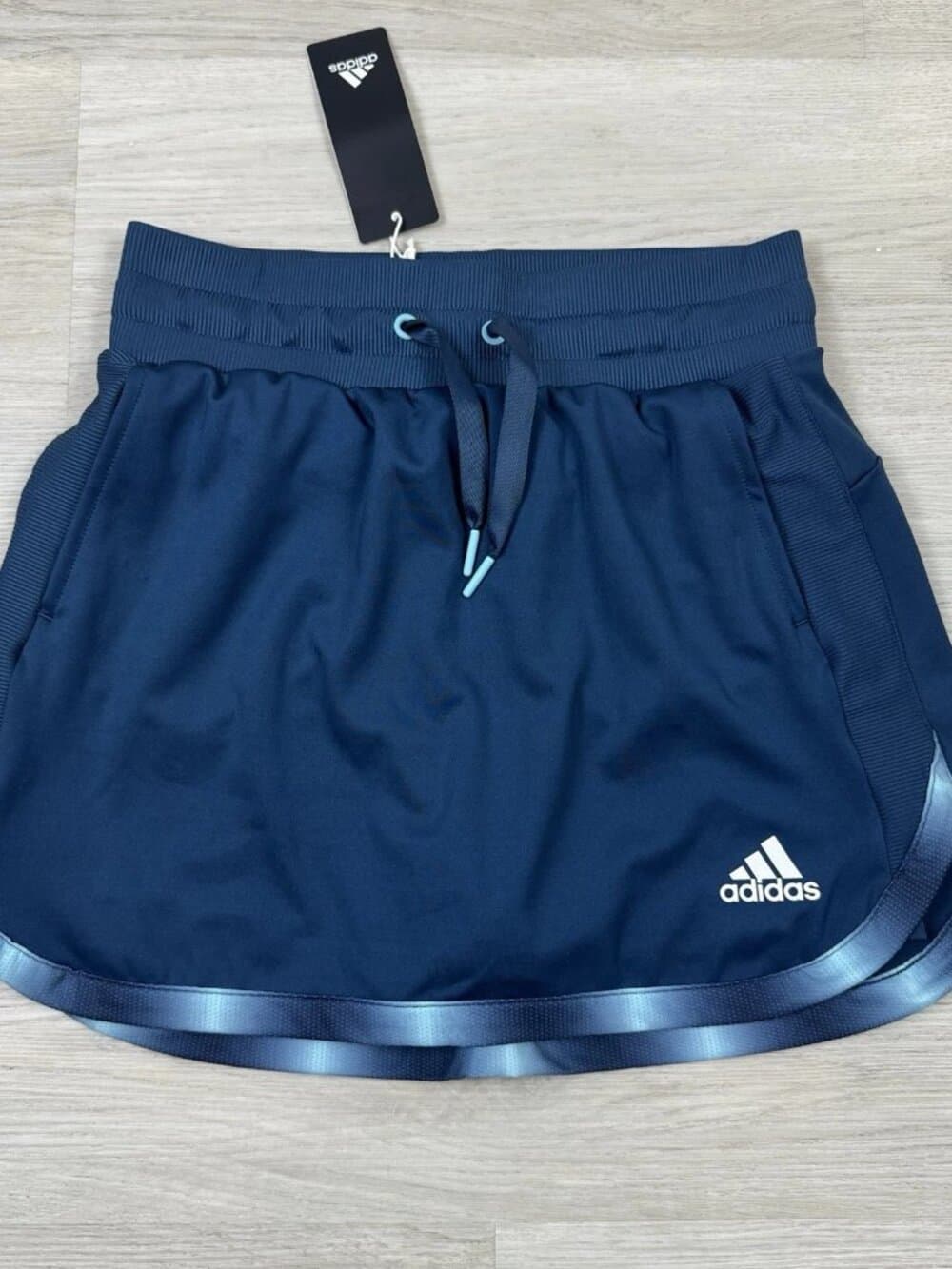 Womens Adidas 15in Gradient Drawstring Golf Skort w/ pockets XS Blue GL6778