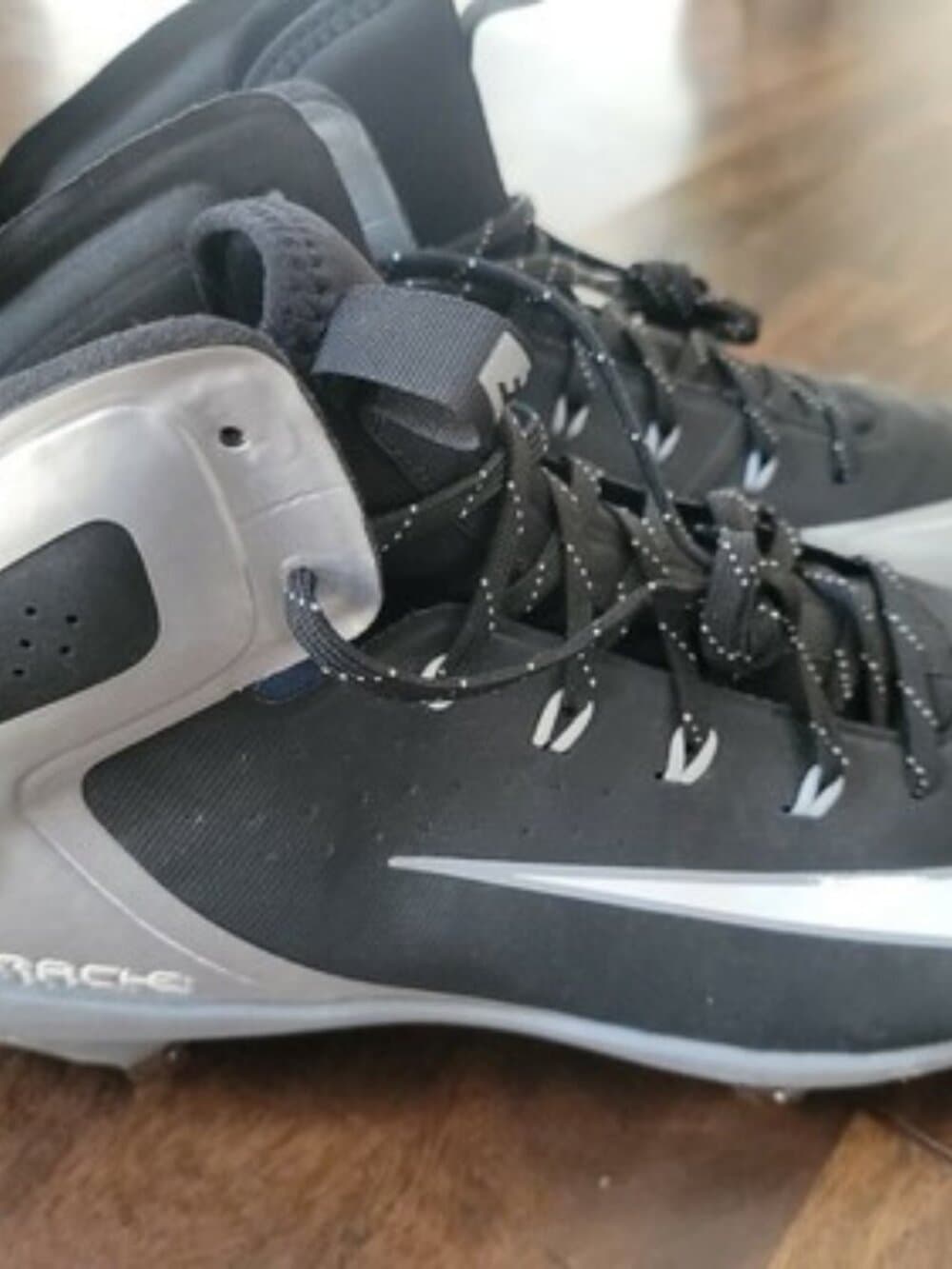 Nike Huarache Varsity Football Cleats Black Silver High Top Shoes NEW