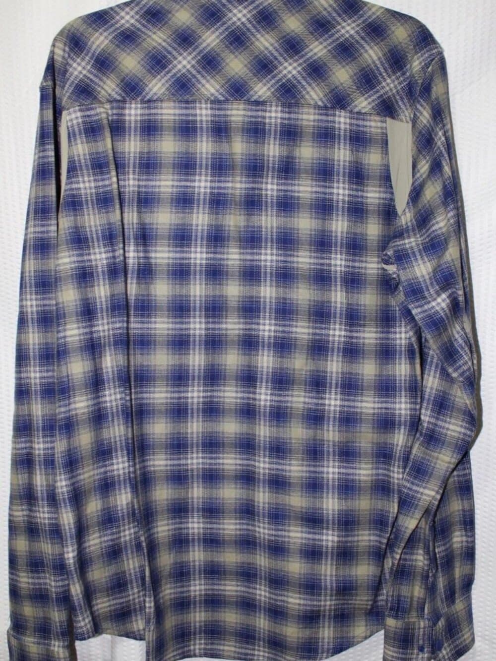 Under Armour Flannel Mens Button Shirt, Gray/Blue, Sz M 1372600-456 NEW W/TAGS