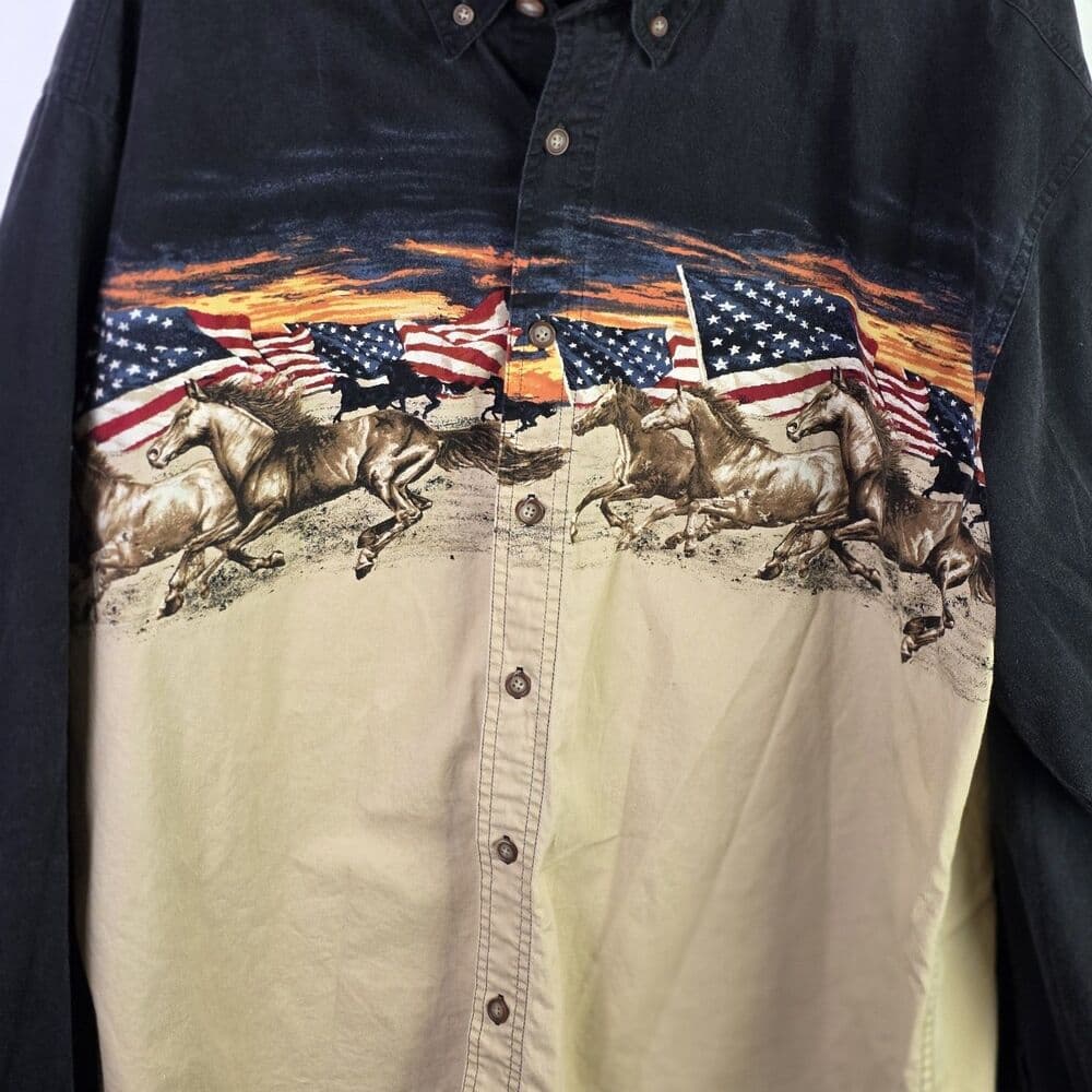 Bit & Bridle Men's Large Black " American Flag & Horses " Western Button Down
