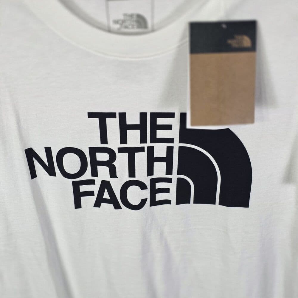 The North Face Women's Medium White Short Sleeve T-shirt