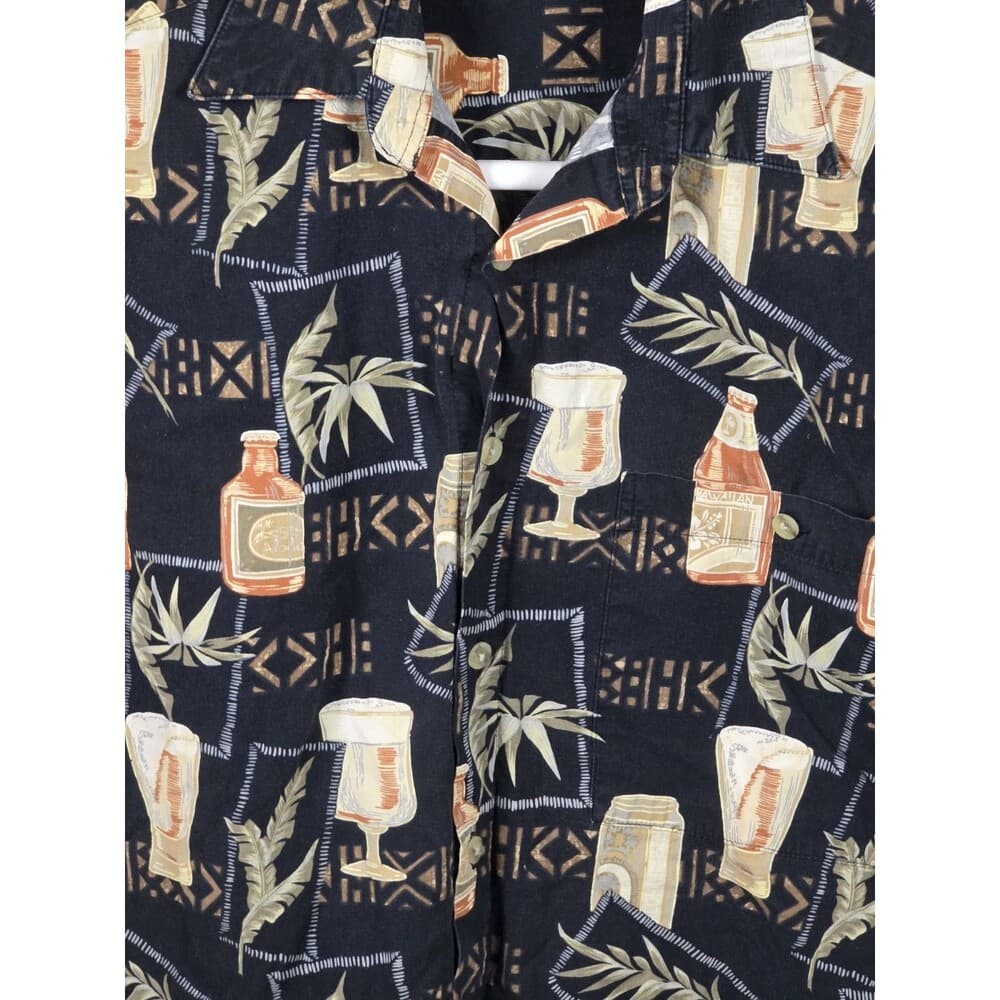 Batik Bay Medium Black Beer Bottles Floral Hawaiian Short Sleeve Shirt