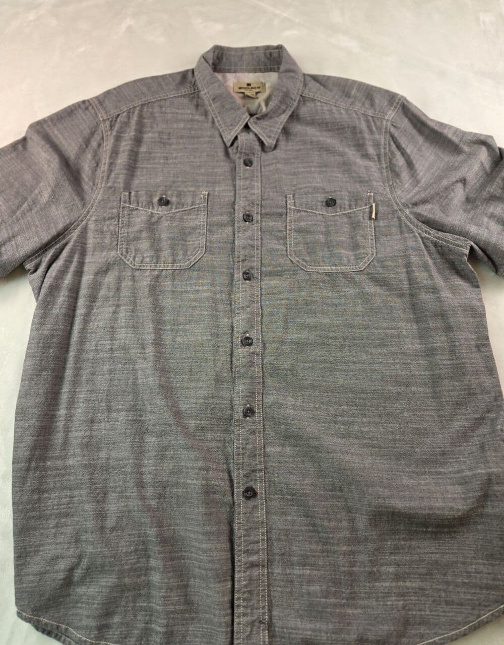 Woolrich Men's XL Dark Grey Short Sleeve Button Up Shirt