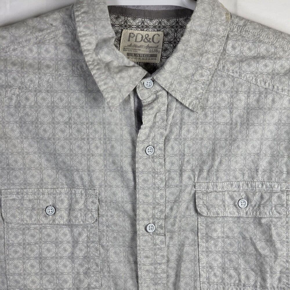 PDC Men's Large White Geometric Long Sleeve Button Up Shirt