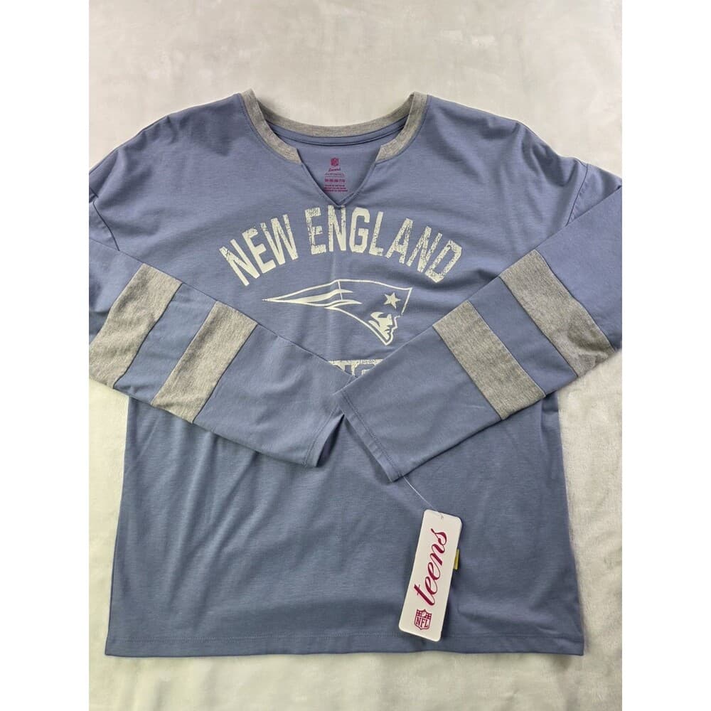 NWT Team Apparel New England Patriots Teens Medium 7/9 Light Blue Pullover