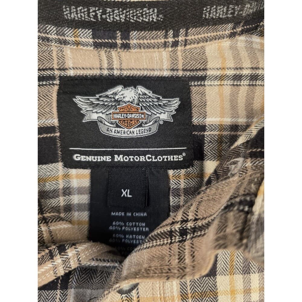 Harley Davidson Men’s XL Brown Plaid Button Up Shirt With Metal Badge