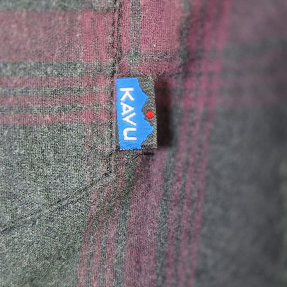 Kavu Men’s Size XL Red & Green Long Sleeve Flannel Shirt * Flawed *