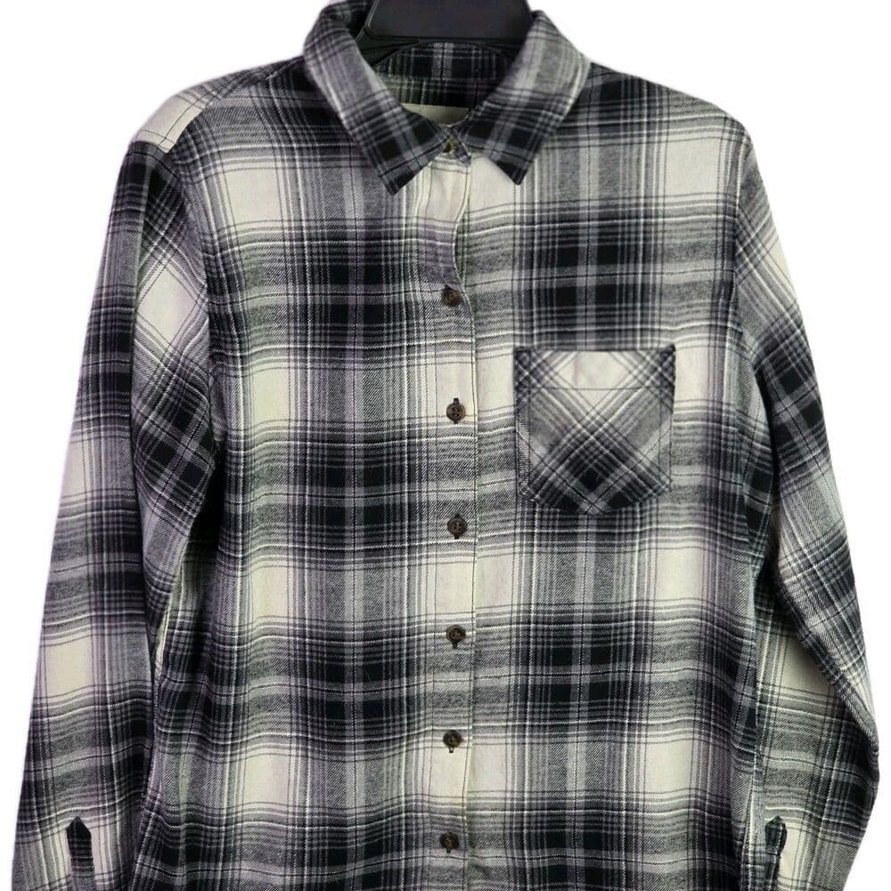 Northeast Outfitters Women's Small Gray & Black Flannel Long Sleeve Button Down