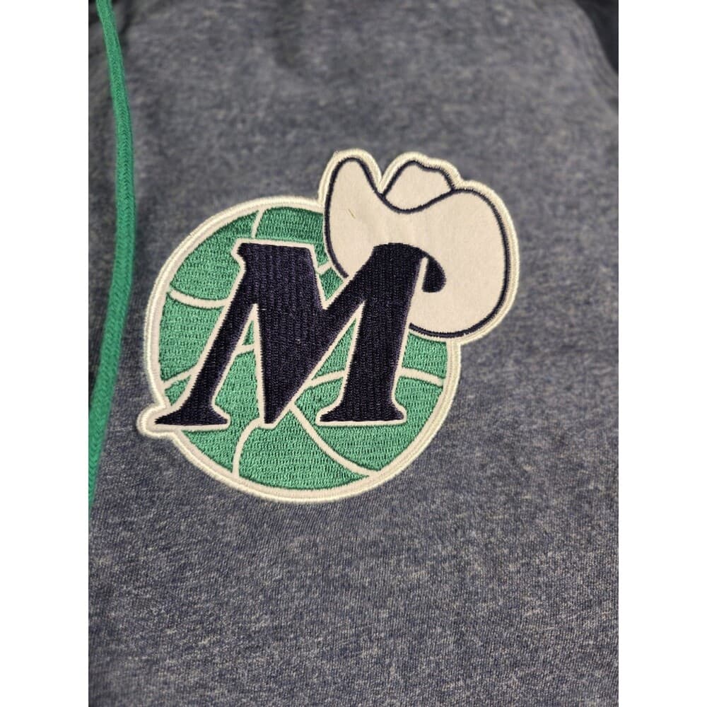 Mitchell & Ness Dallas Mavericks Men's 2XL Classic Retro Hoodie